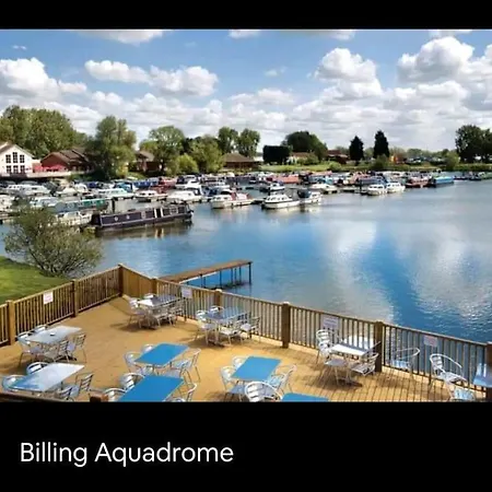 Billing Aquadrome Northampton, Kingfisher Meadow 12 Exterior photo